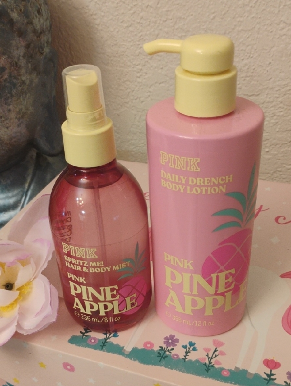 PINK Victoria's Secret Pink Pineapple set  - Pink